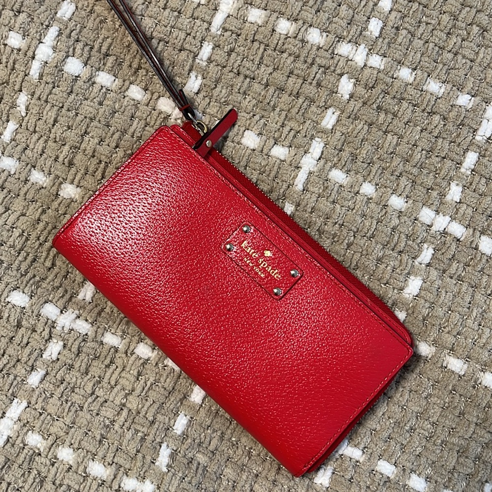 New Kate Spade Wristlet Purse